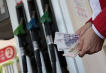В 2018 году бензин в России подорожал почти на 10%