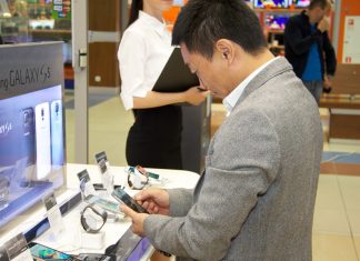 Samsung представила главные мобильные новинки