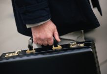 Донские чиновники получат двойные коммандировочные за поездки в Донбасс