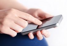 «Связной»: ростовчане не спешат отказываться от iPhone смартфон // фото с сайта macdigger.ru