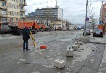 В Ростове перекрыли движение на проспекте Ворошиловском