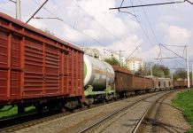 В Ростовской области 14-летнюю девочку ударило током на вагоне поезда