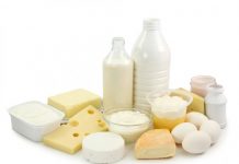 В Аксайском районе пресекли продажу молочной продукции без документов
