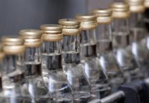 В Ростове нашли два склада и цех по производству нелегального алкоголя