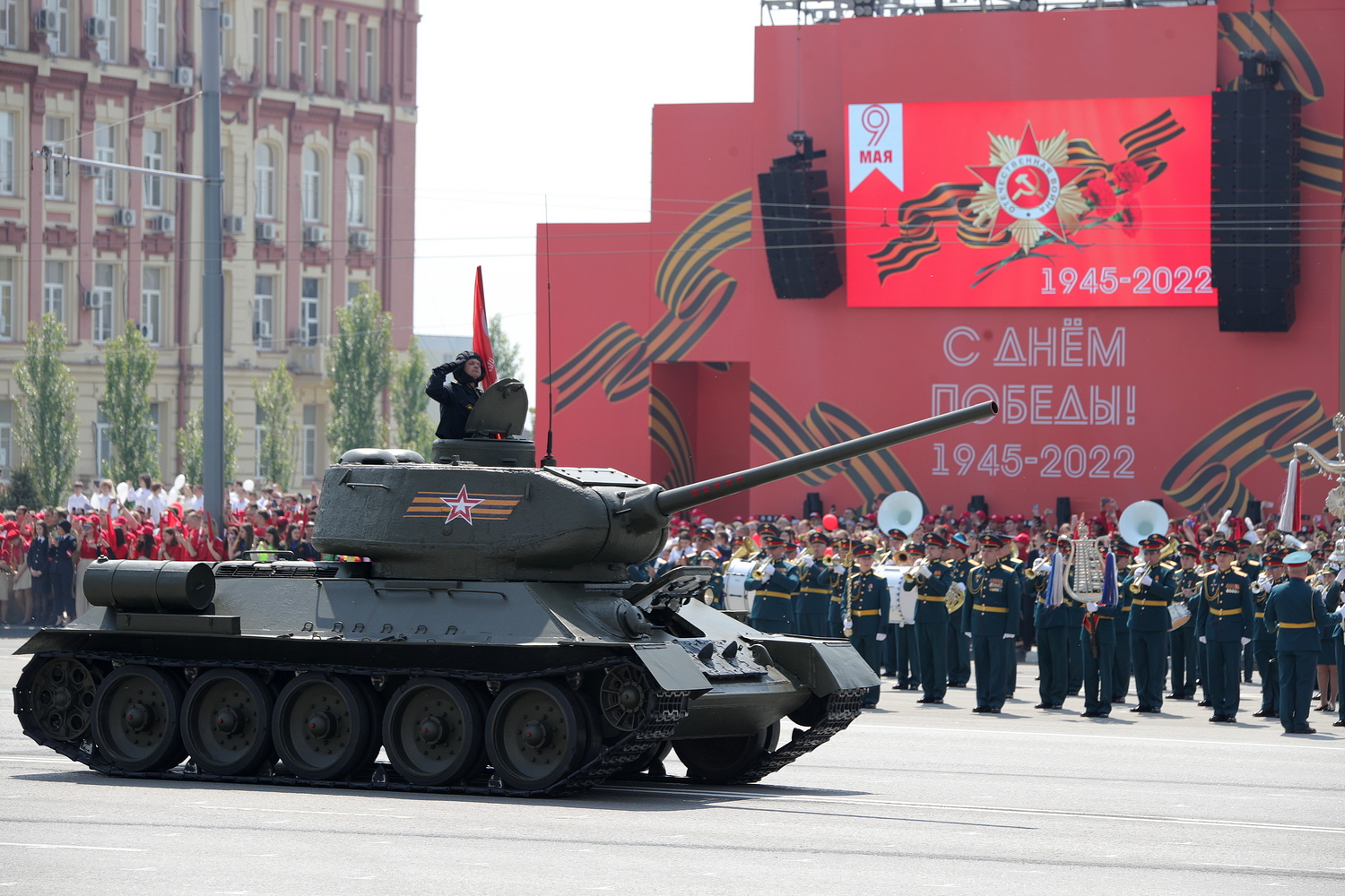 Парад Победы 9 мая 2022 года в Ростове // фото: donland.ru
