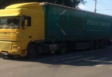 В Ростове на Малиновского фура сбила дедушку