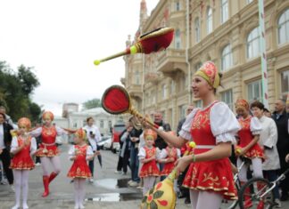 Концерт Drummatix, гастро-ремесленный фестиваль «Купеческий двор» и «Министерство неджентельменских дел» Гая Ричи в кино: афиша
