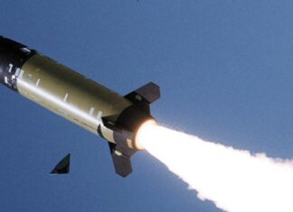 В Ростове введен режим повышенной воздушной опасности