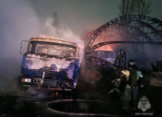 На левом берегу Дона потушили крупный пожар в ангаре