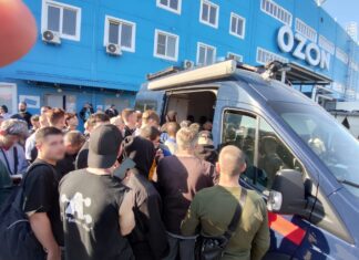 В Аксайском районе и в Ростове проверили 913 мигрантов