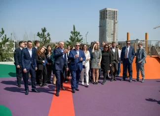 Губернатор посетил строительство нового парка в квартале «Левобережье» Губернатор посетил строительство нового парка в квартале «Левобережье» //Фото ЮгСтройИнвест