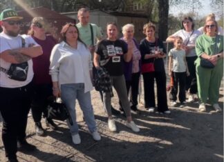 Жители дома на Нариманова угрожают разбить палаточный лагерь