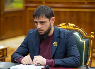 Министр национальной политики Чечни осудил захват заложников в Ростовском СИЗО Министр Чечни по национальной политике, внешним связям, печати и информации Ахмед Дудаев //Фото с сайта правительства Чеченской республики