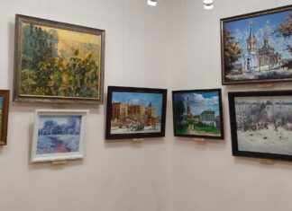 В Ростове открылась выставка «Под небом России»