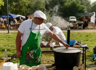 В Ростовской области отменили фестивали «Осада Азова» и «Донская уха» фестиваль "Донская уха" // фото: фото: Агентство по деловому туризму и коммуникациям