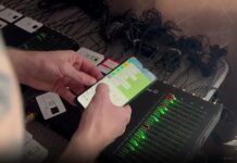 На Дону пресекли нелегальный Telegram-канал В Ростове задержали создавшего колл-центр для мошенников прямо в квартире // фото: телеграм-канал Ирины Волк