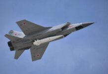 В ответ на атаку ATACMS по Таганрогу ВС РФ нанесли удары по энергообъектам Украины российский авиационный ракетный комплекс "Кинжал" // фото: static.life.ru