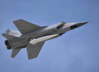 В ответ на атаку ATACMS по Таганрогу ВС РФ нанесли удары по энергообъектам Украины российский авиационный ракетный комплекс "Кинжал" // фото: static.life.ru