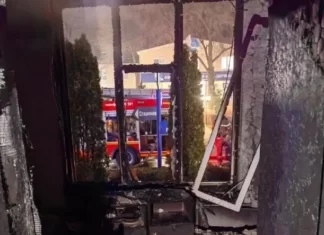 В Ростове произошел пожар в клинико-диагностическом центре пожар в клинико-диагностическом центре // фото: ГУ МЧС по Ростовской области