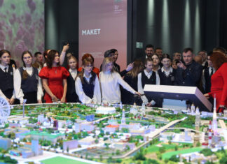 Слюсарь поручил разработать туристические маршруты по Ростовской области // фото: Официальный портал Правительства Ростовской области