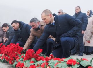 В Ростове стартовала акция «Земля Героев» Член Генерального Совета "Деловой России" Геннадий Бузанов //Фото Деловая Россия