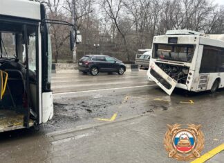 В ДТП с автобусами на Стачках пострадали 8 человек