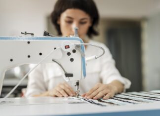 В Усть-Донецком вместо «Глории Джинс» откроется новое производство швейный цех // фото: freepik