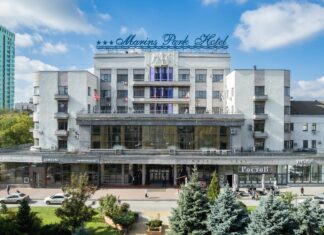 Топ-5 самых прибыльных отелей Ростова возглавил Marins Park Hotel "Marins Park Hotel" // фото: https://vk.com/marins_park_hotel_rostov