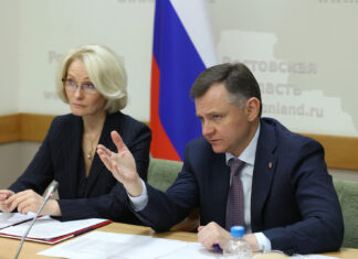 Слюсарь и Абрамченко обсудили меры поддержки «Ростсельмаша» Виктория Абрамченко и Юрий Слюсарь // фото: donland.ru