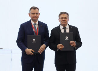 До конца 2027 года в развитие Волгодонска вложат более 3 млрд рублей Юрий Слюсарь и Алексей Лихачев подписали соглашение о развитии Волгодонска на ПМЭФ-2025 // фото: donland.ru