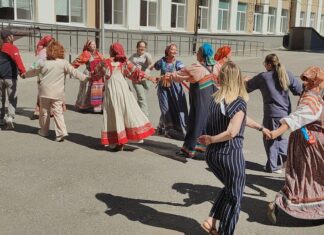 Как проходили выборы на Дону с рекордной явкой: фоторепортаж В Ростове выборы-2025 прошли весело и с высокой явкой // фото: "Городской репортер"