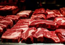 В Волгоградской области найдены мясные субпродукты, которые опасно есть Мясо // Фото сгенерировано «Шедеврум»