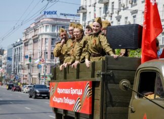 «Бессмертный полк» в лицах и автопробеги: как Ростов встретил 9 Мая без парада Ростов-на-Дону встретил День Победы 9 мая 2026 года //Фото пресс-служба Главы Ростова-на-Дону