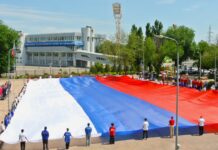 Замгубернатора Ростовской области открыл в Ростове выставку «Код России: флаг, герб, гимн»