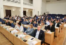 Депутаты Ростова усилили контроль за торговлей, поддержали многодетные семьи и расширили помощь пожилым