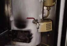 В Новочеркасске произошло возгорание в поезде Москва — Анапа //Фото: ГУ МЧС России по Ростовской области