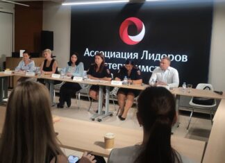 В Ростове объяснили, как отельерам не платить 400 тысяч за одного иностранца В Ростове обсудили новые правила миграционного учета для гостиничного бизнеса //Фото Екатерина Булденко, Городской репортер