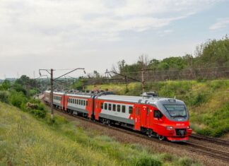 Расписание двух электричек изменится на севере Ростовской области из-за ремонта пути Электропоезд ЭП3Д //Фото пресс-службы Северо-Кавказской железной дороги
