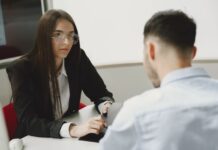 Ростовские банки раскрыли, кто получает лучшие условия по кредитам Заемщик в банке //Фото Gustavo Fring, Pexels