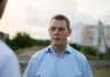 Кандидат в депутаты Госдумы от «Единой России» Дмитрий Сизякин на встрече с жителями Вертолетного поля в Ростове-на-Дону //Фото Анастасия Большакова
