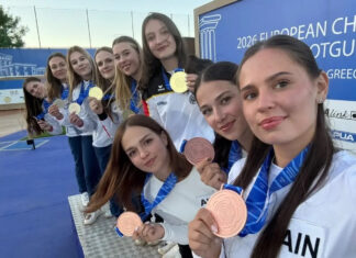 Спортсменка из Ростовской области выиграла золото и бронзу на чемпионате Европы Олеся Атаманенко и команда // Фото предоставлено Стрелковым союзом России